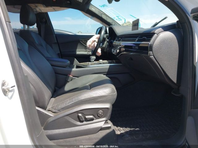 WA1VAAF74JD036128 Audi Q7 3.0t Premium