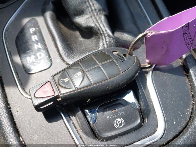 1C4PJLCB1KD373537 Jeep Cherokee