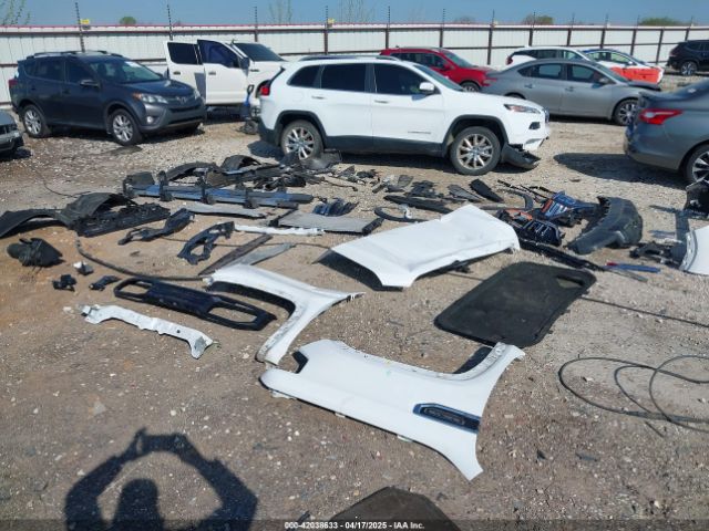3GTUUDED7PG111174 GMC Sierra 1500 4wd  Short Box Slt