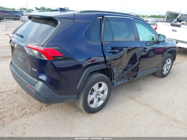 Toyota Rav4 Xle 2021 2T3W1RFV1MW151025 Image 4