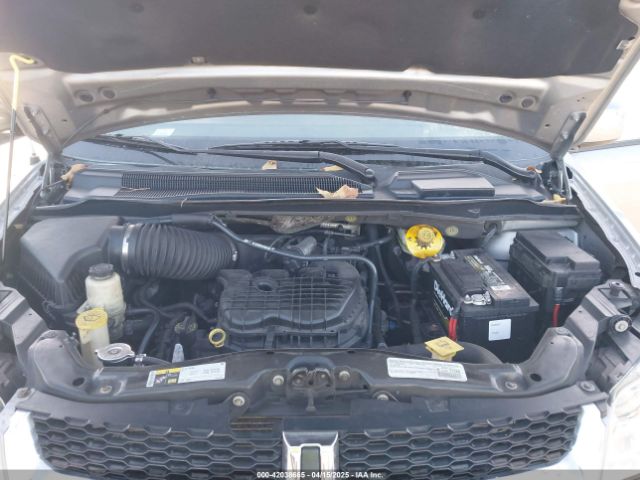2C4RDGCG3FR592098 Dodge Grand Caravan Sxt