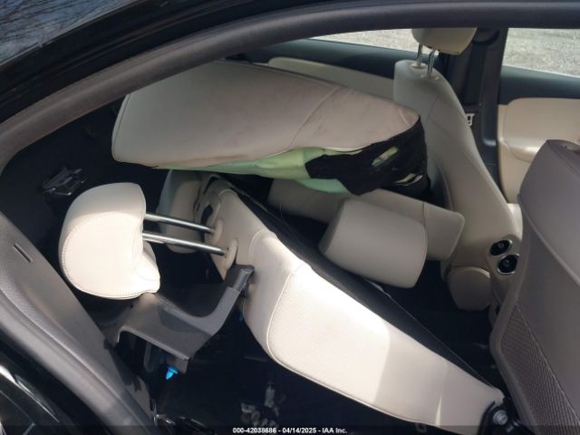 W1K3G4FB0NJ342113 Mercedes-Benz A 220 4matic