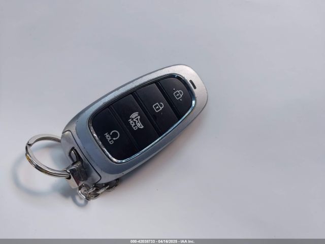 5NMJBCAE0NH035638 Hyundai TUCSON SEL