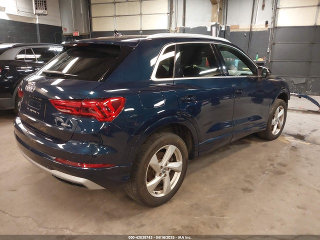 2020 AUDI Q3 WA1BECF38L1015237 Photo 3