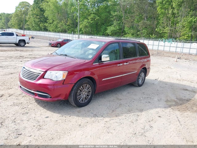 2C4RC1CG7GR221690 Chrysler Town & Country Touring-l Anniversary Edition