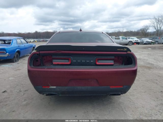 2C3CDZFJ8HH633847 Dodge Challenger R/t Scat Pack