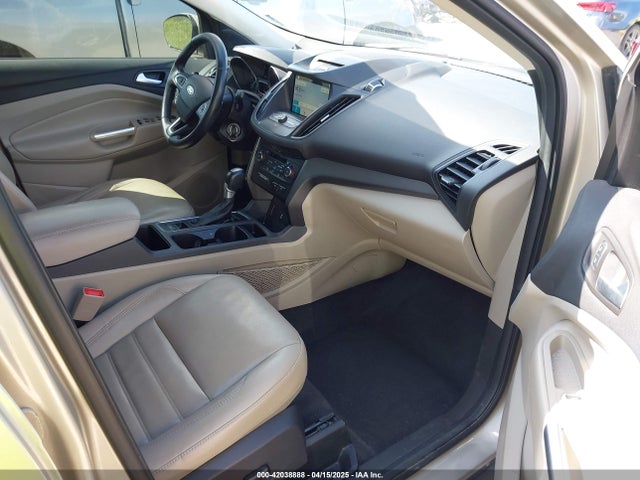 1FMCU0GD9HUC36995 Ford ESCAPE SE