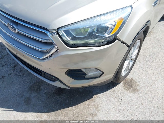 1FMCU0GD9HUC36995 Ford ESCAPE SE