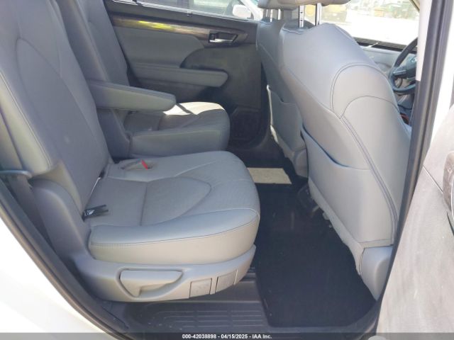 5TDYZRAH7NS093671 Toyota Highlander Limited