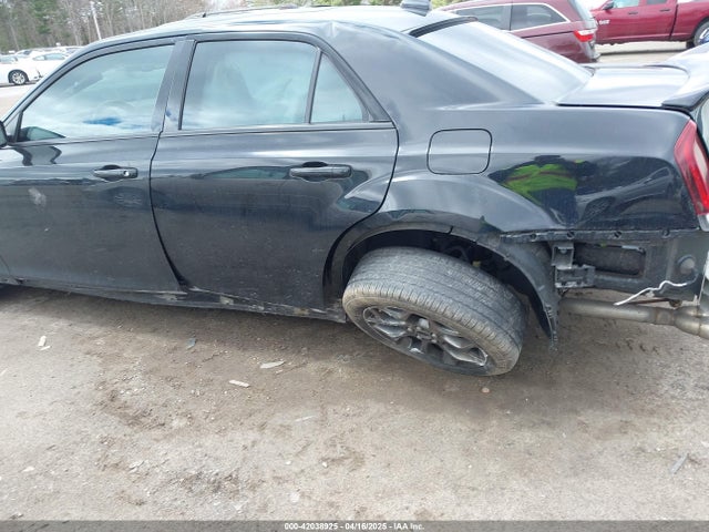 2C3CCAGG9JH278457 Chrysler 300 300s Awd