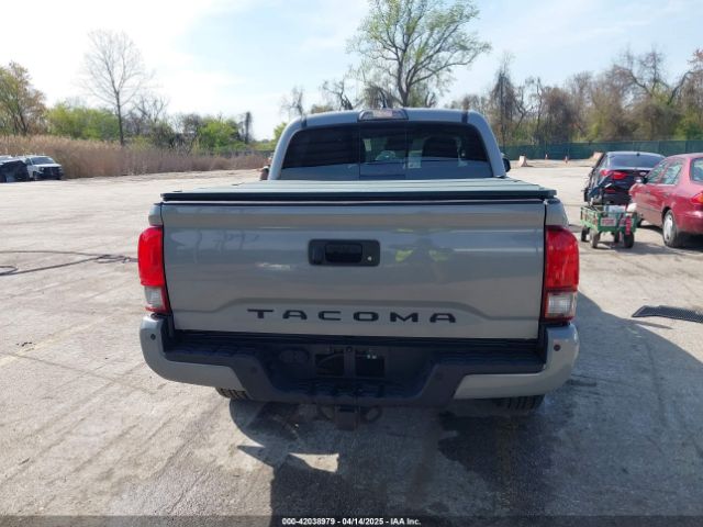 3TMCZ5AN6JM170128 Toyota Tacoma Trd Sport