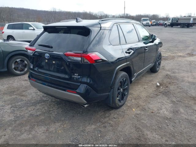 2024 TOYOTA RAV4 HYBRID JTM16RFV0RD118873 Photo 3