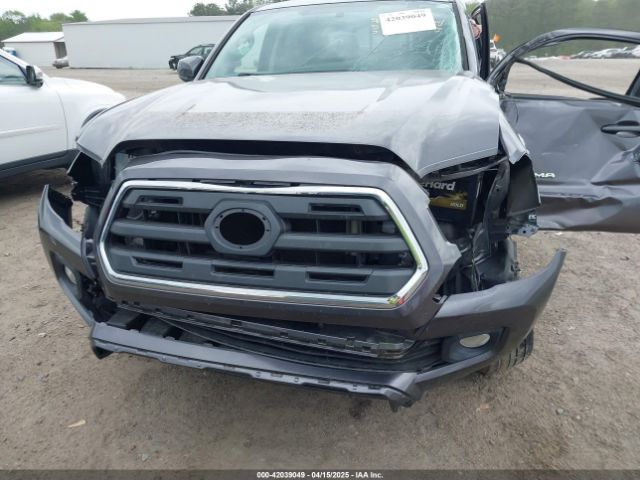 5TFAX5GN1HX081821 Toyota Tacoma Sr5