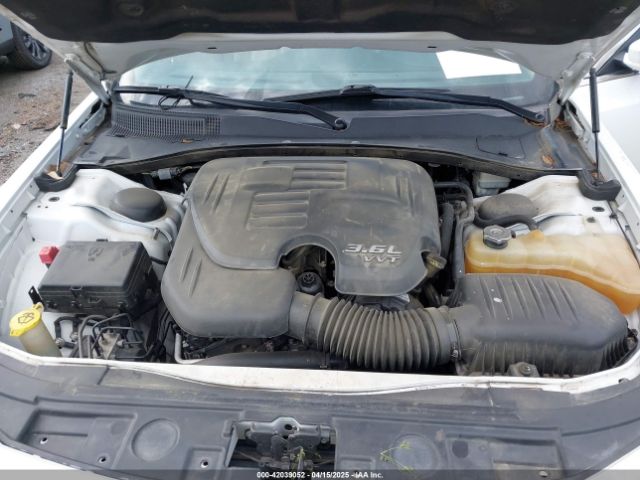 2014 CHRYSLER 300 2C3CCAAG0EH157055 Photo 9