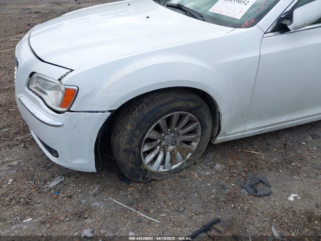 2C3CCAAG0EH157055 Chrysler 300