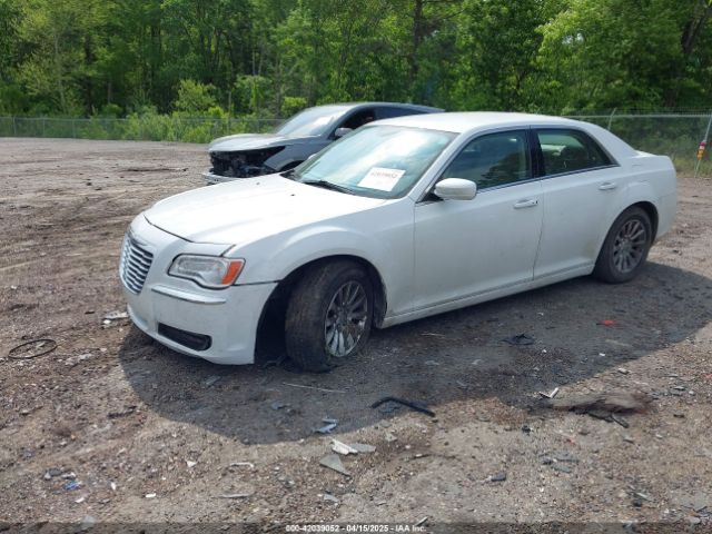 2014 CHRYSLER 300 2C3CCAAG0EH157055 Photo 1
