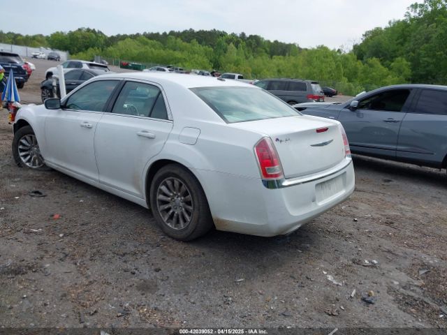 2014 CHRYSLER 300 2C3CCAAG0EH157055 Photo 2