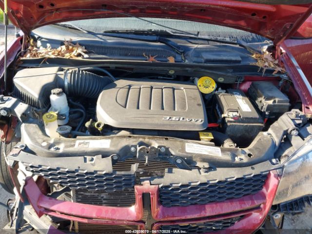 2C4RDGEG1JR282327 Dodge Grand Caravan Gt