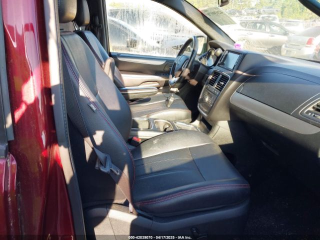 2C4RDGEG1JR282327 Dodge Grand Caravan Gt