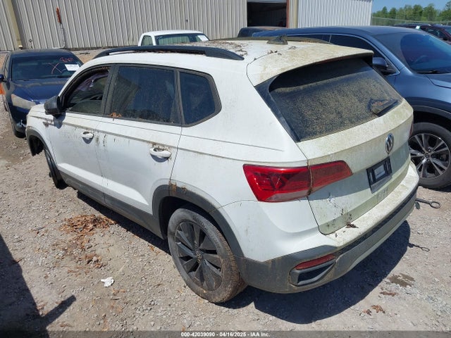 3VVCX7B26NM008304 Volkswagen tsi