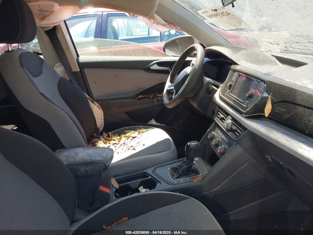 3VVCX7B26NM008304 Volkswagen tsi