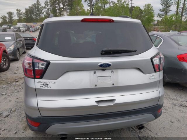 1FMCU0GD7JUA96323 Ford ESCAPE SE