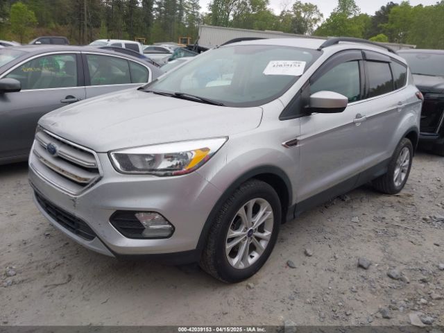 1FMCU0GD7JUA96323 Ford ESCAPE SE