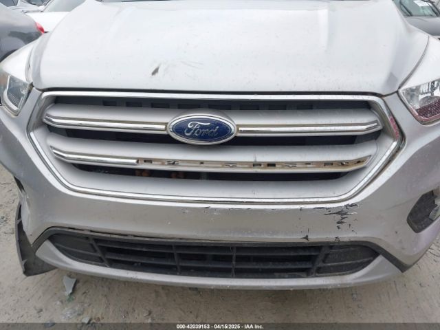 1FMCU0GD7JUA96323 Ford ESCAPE SE