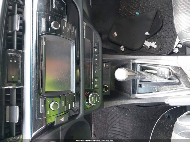 5YFBURHEXFP308146 Toyota Corolla S Plus