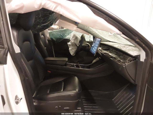 2021 TESLA MODEL Y 5YJYGDEF4MF075584 Photo 4