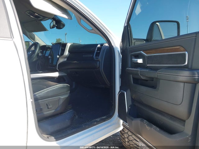 3C6UR5FL6RG181448 RAM 2500 Laramie  4x4 6'4 Box