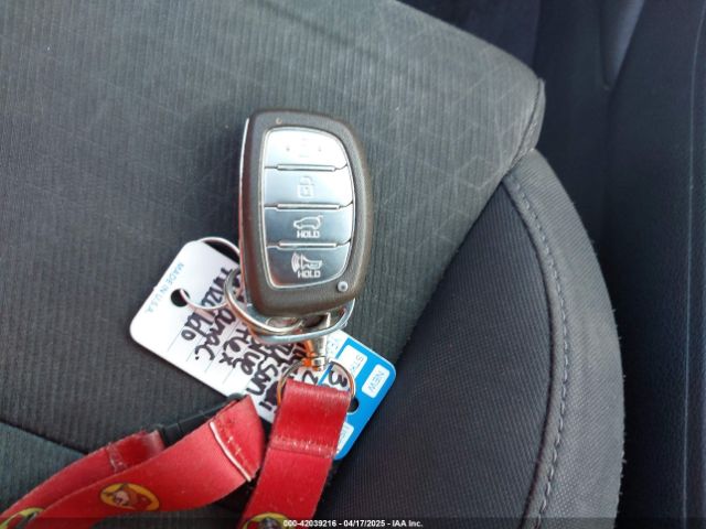 KM8J33A22GU185521 Hyundai Tucson Sport