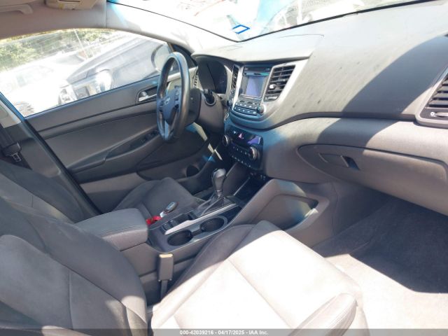 KM8J33A22GU185521 Hyundai Tucson Sport