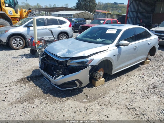Volkswagen Passat 2020 1VWMA7A32LC011193 Image 2