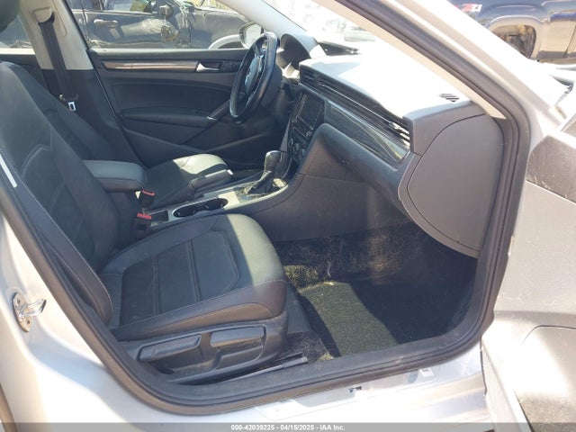 Volkswagen Passat 2020 1VWMA7A32LC011193 Image 5