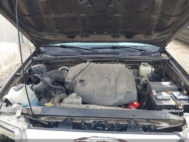 3TMLU4EN8FM198605 Toyota Tacoma Base V6