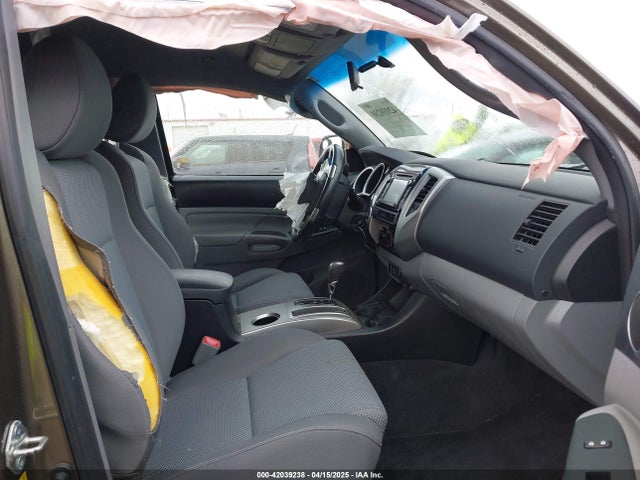 3TMLU4EN8FM198605 Toyota Tacoma Base V6