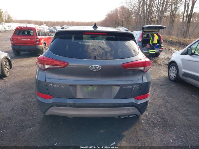 KM8J3CA29JU735305 Hyundai Tucson Limited