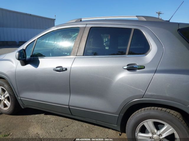 3GNCJLSB2LL269660 Chevrolet Trax Fwd Lt