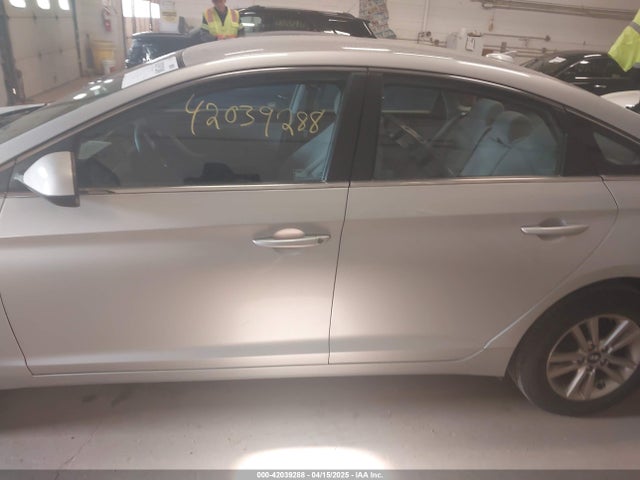 5NPE24AF8HH447863 Hyundai Sonata