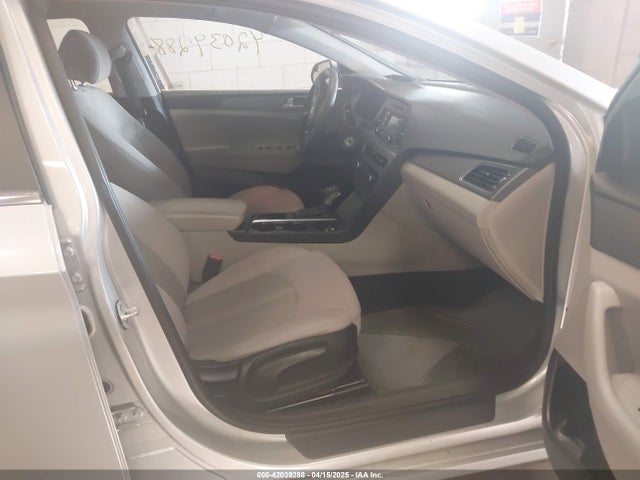 5NPE24AF8HH447863 Hyundai Sonata
