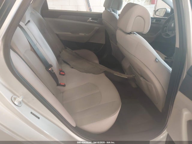 5NPE24AF8HH447863 Hyundai Sonata