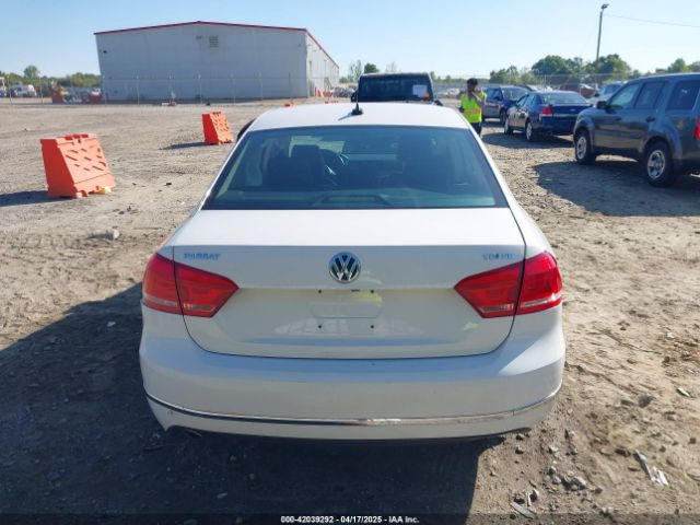 1VWBV7A33FC060015 Volkswagen Passat 2.0l Tdi Se