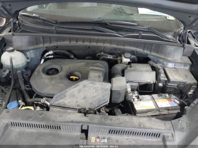 KM8J23A44GU021739 Hyundai TUCSON SE