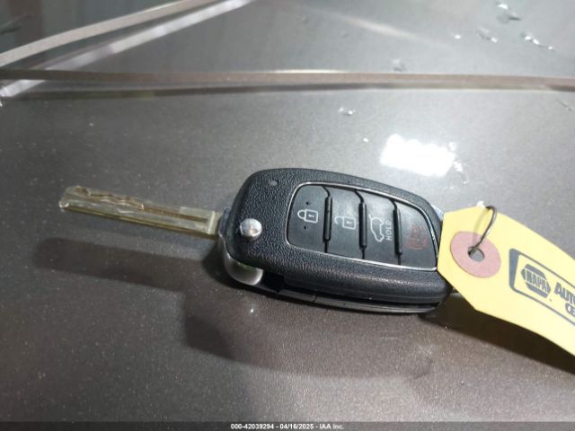 KM8J23A44GU021739 Hyundai TUCSON SE