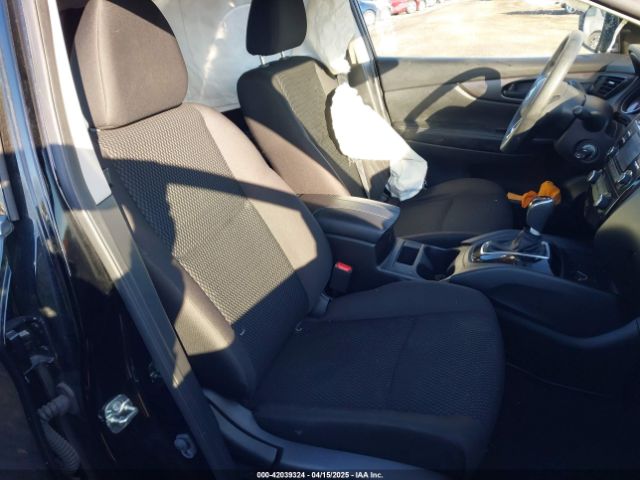 JN1BJ1CP9JW180262 Nissan Rogue Sport S