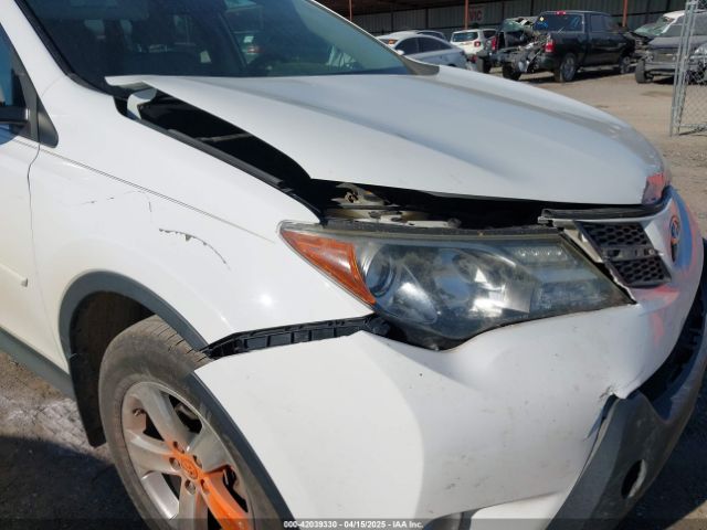 2T3RFREV8FW319097 Toyota Rav4 Xle