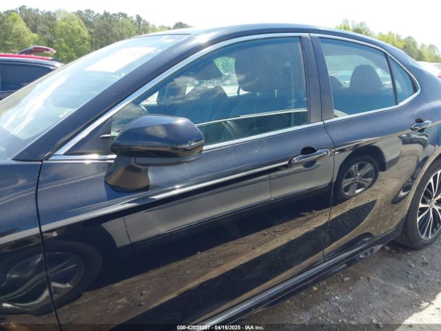 4T1B11HK3KU282658 Toyota CAMRY SE