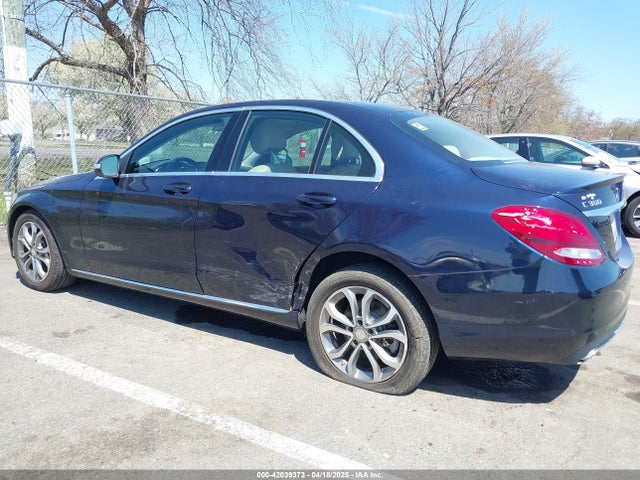 55SWF4JB7FU059751 Mercedes-Benz C 300 Luxury/sport