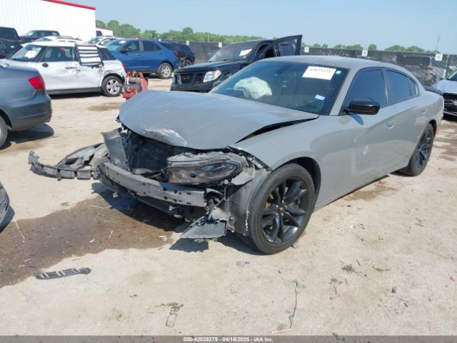 2C3CDXBG4JH187913 Dodge Charger Sxt Rwd